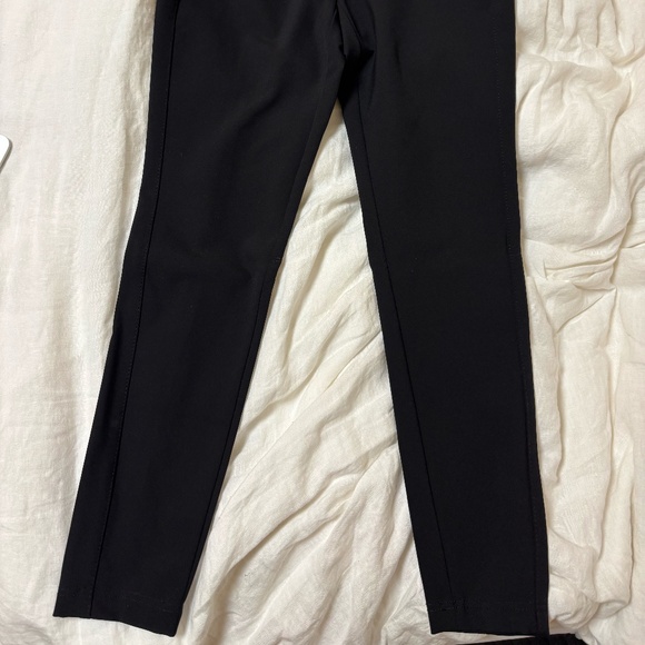 White House Black Market - Black The Skinny Ankle, Size 0P - Picture 2 of 2